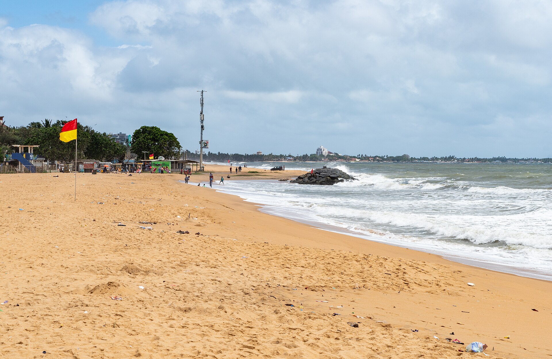 best time to visit Sri Lanka beaches - Negombo beach on the west coast