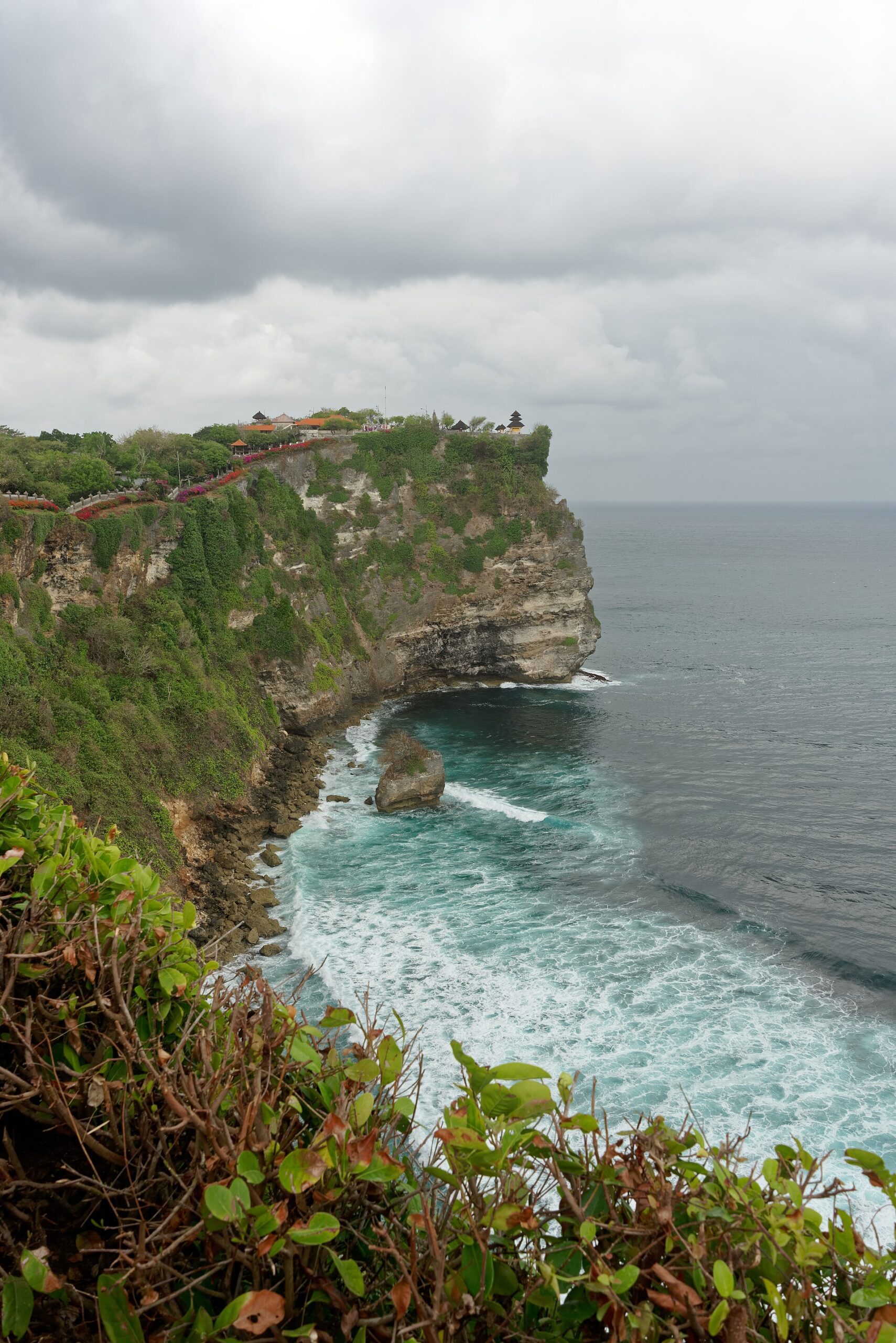 Bali vs Sri Lanka - Uluwatu temple cliffs on the Indonesian island